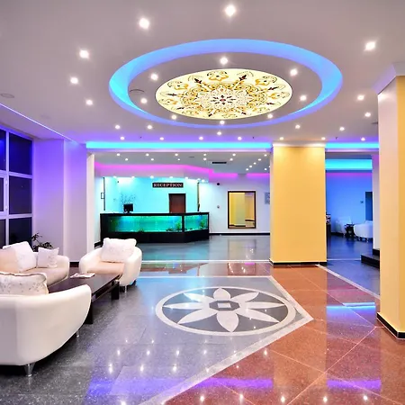 Ananas Hotel 4*