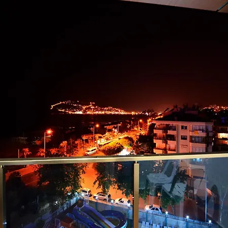 Ananas Hotel 4*
