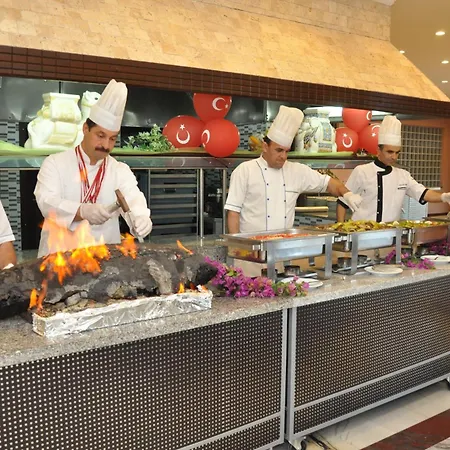 Ananas Hotel 4*