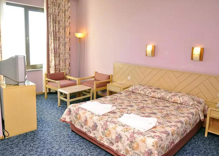 Ananas מלון אלאניה