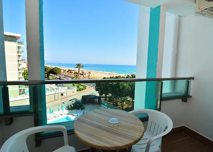 Ananas מלון אלאניה