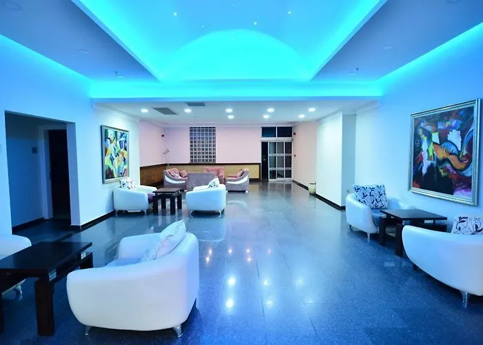 Ananas 4* אלאניה